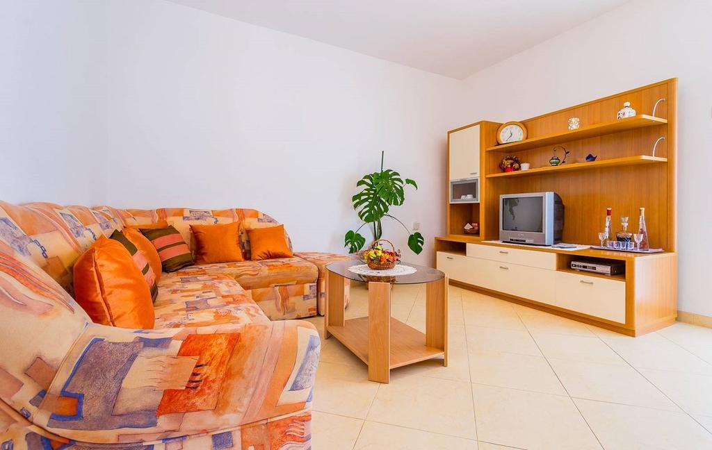 Apartments Milka Medulin Exterior photo